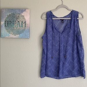 Gap blue chiffon tank with ties on the chest